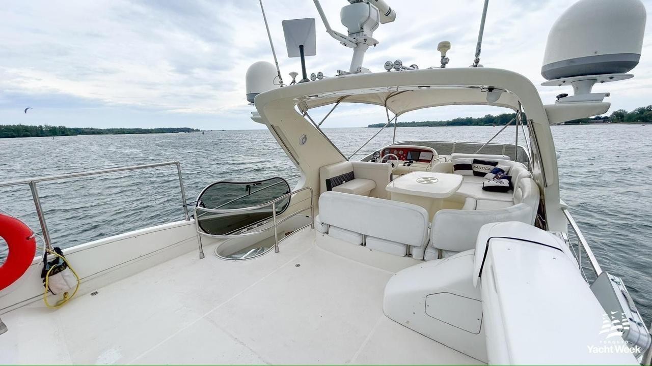 azimut-62-yacht-rent-punta-cana