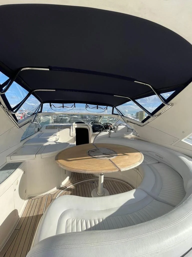 Aria 43 charter privado foto 4