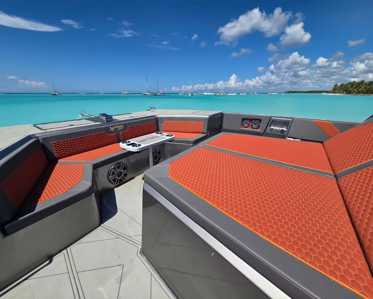 atomic-2-yacht-rentals-punta-cana