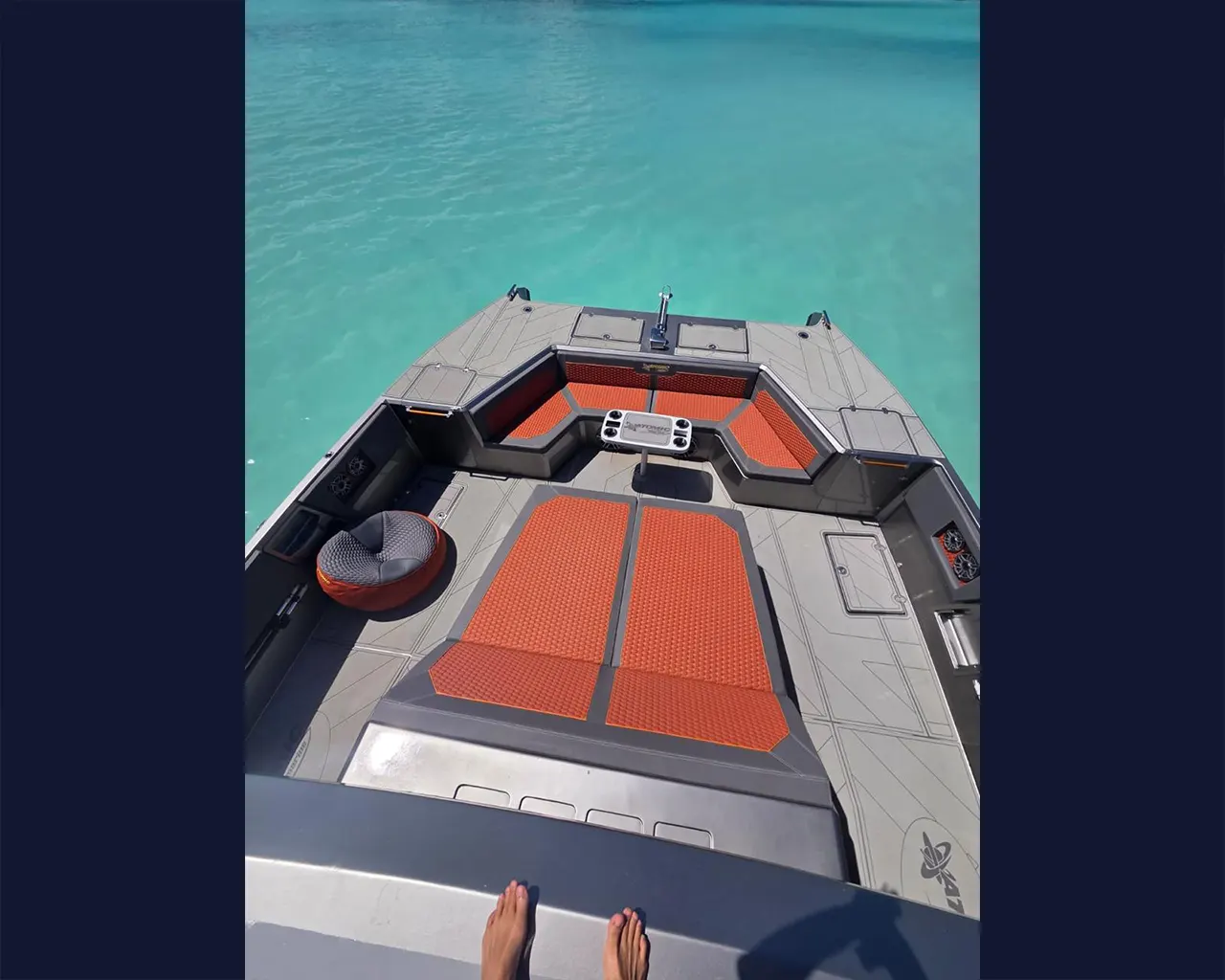 atomic-2-yacht-rentals-punta-cana