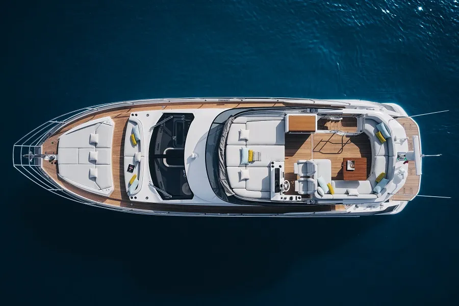 azimut-53-yacht-rental-punta-cana