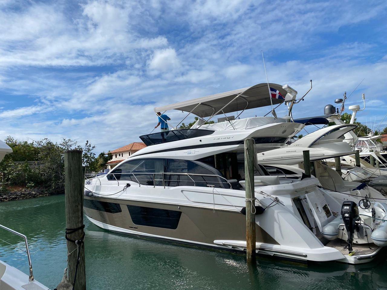 azimut-53-yacht-rental-punta-cana