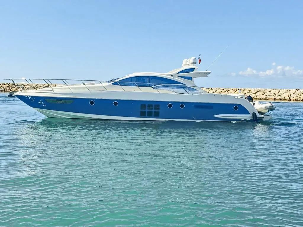 azimut-62-yacht-rent-punta-cana