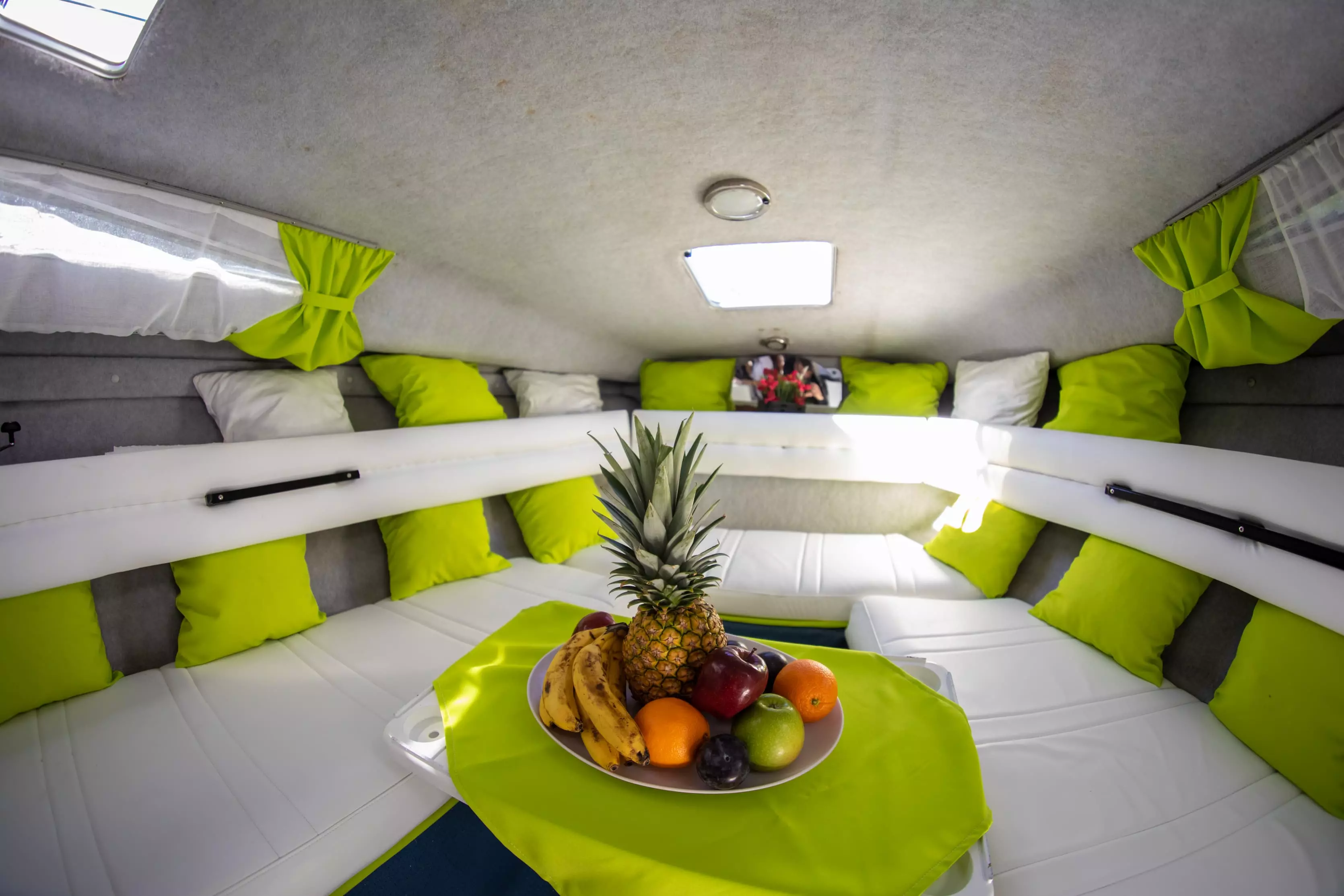 liva-boat-26-yacht-rentals-punta-cana
