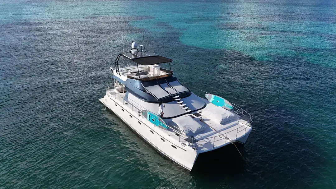 Master 50ft Catamaran – Private Saona Catamaran exterior 2