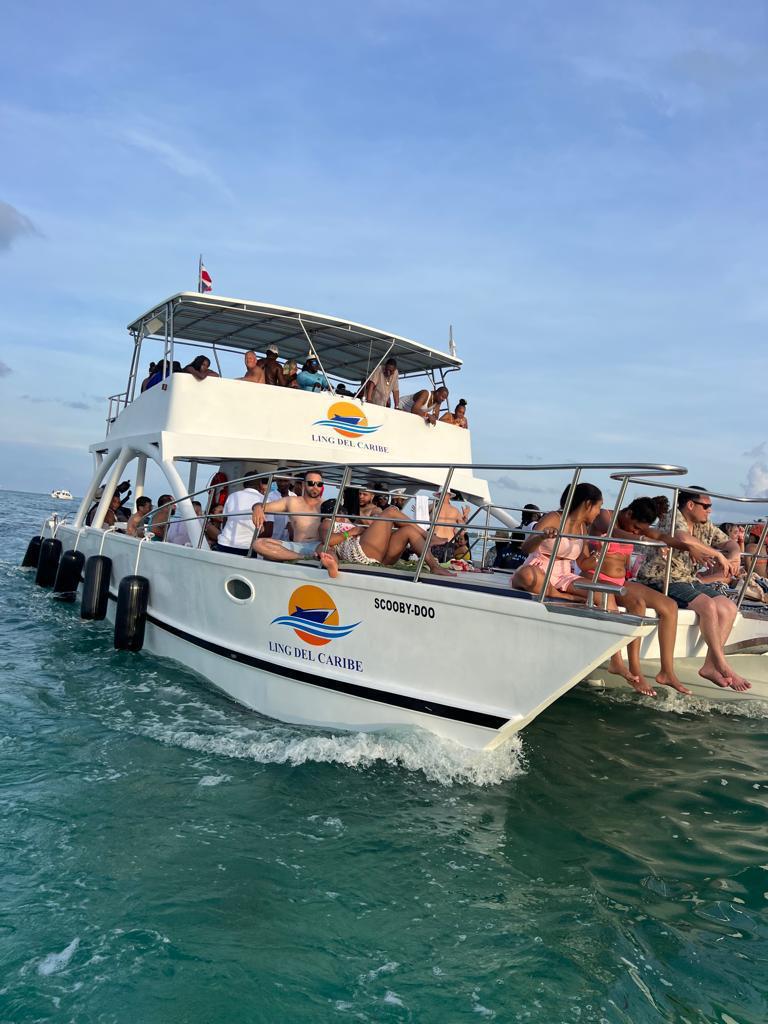 LING-CATAMARAN- private yacht