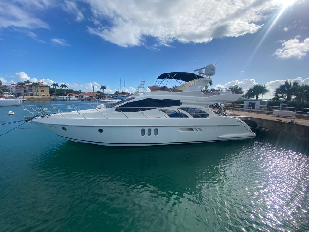 azimut-55-alquiler-yates-punta-cana