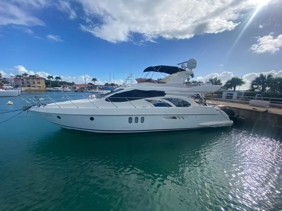 azimut-55-alquiler-yates-punta-cana