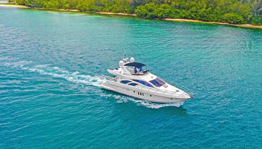 azimut-55-alquiler-yates-punta-cana
