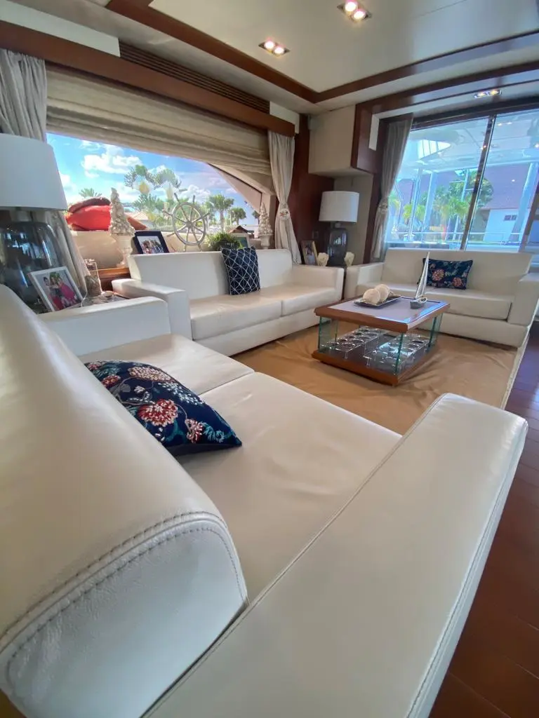 azimut-86-yacht-rental-punta-cana