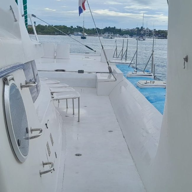 Paradoxe III private catamaran photo 9