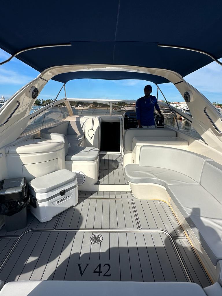 princess42-YACHT RENTAL