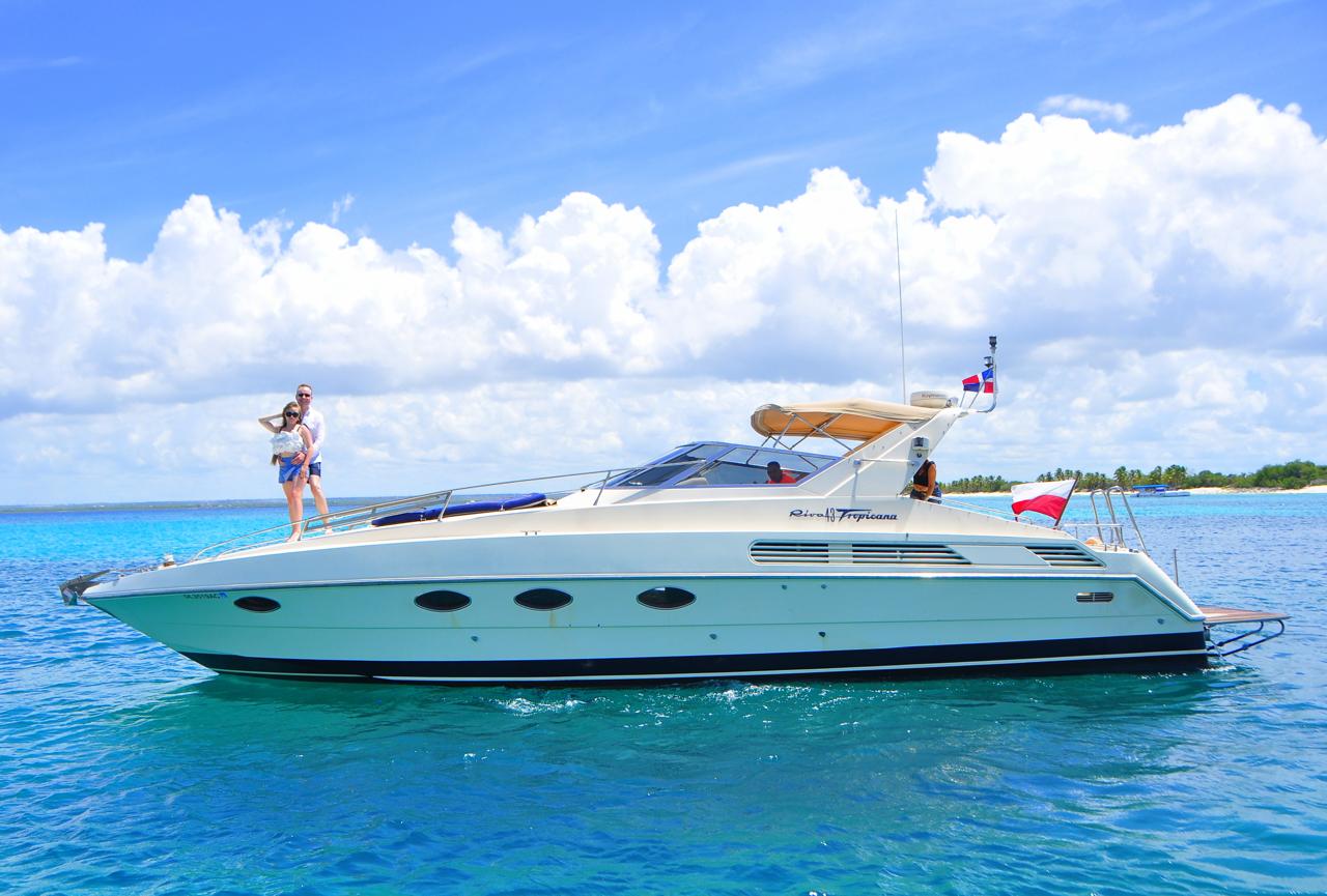riva-tropical- yacht rentals